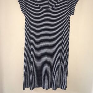 Black and white stripped tee shirt dress